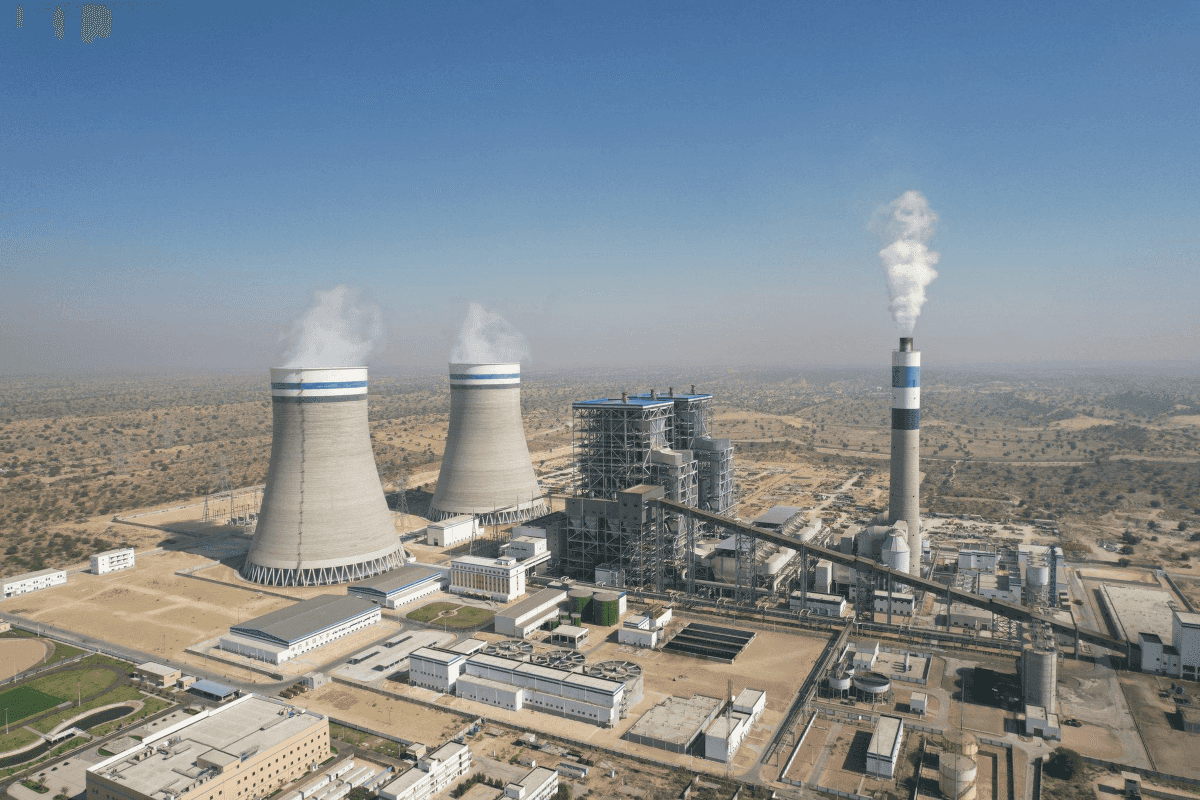 Pakistan turns to coal, domestic gas as Qatari LNG supplies decline