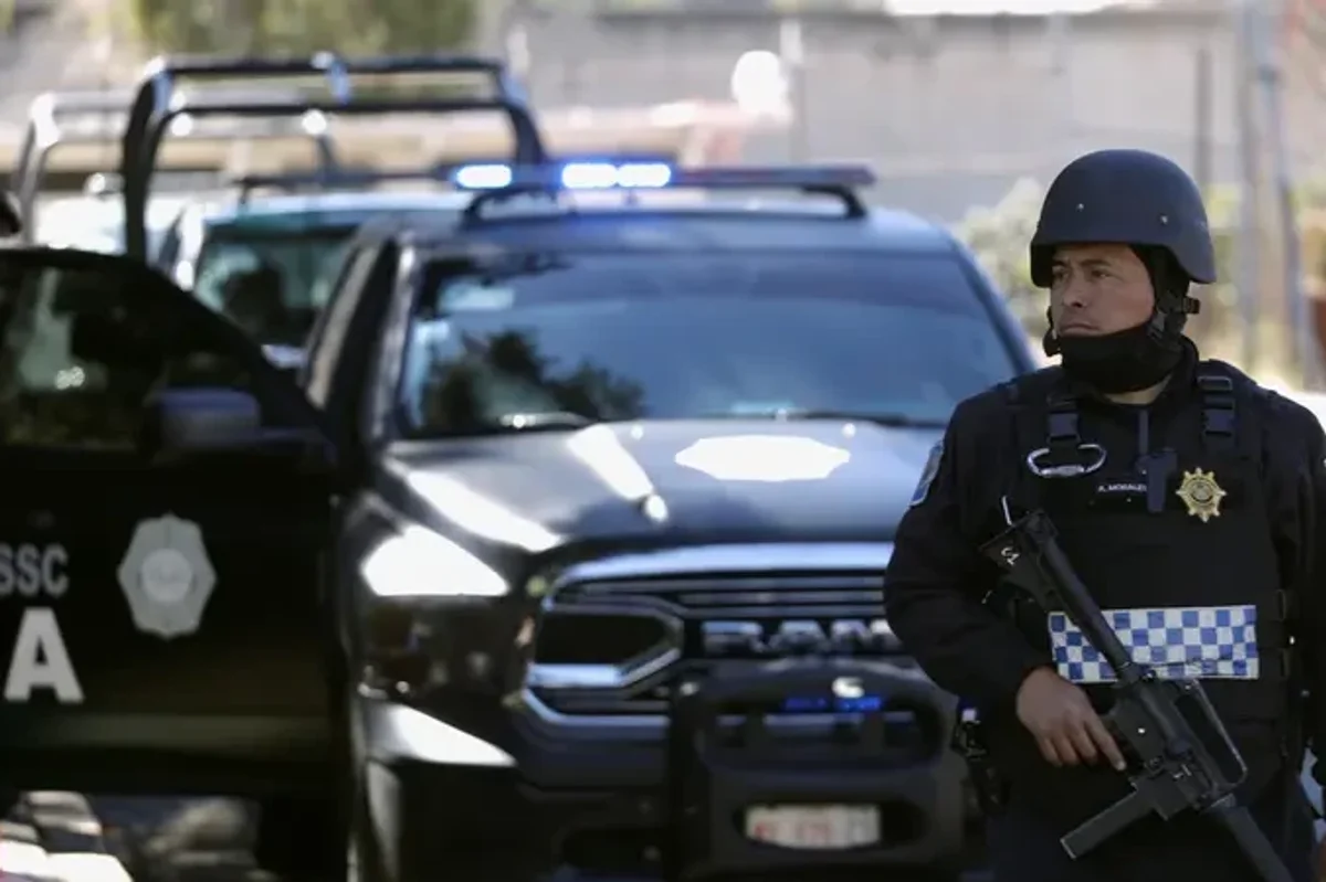 Gunmen kill 10 in central Mexico bar attack