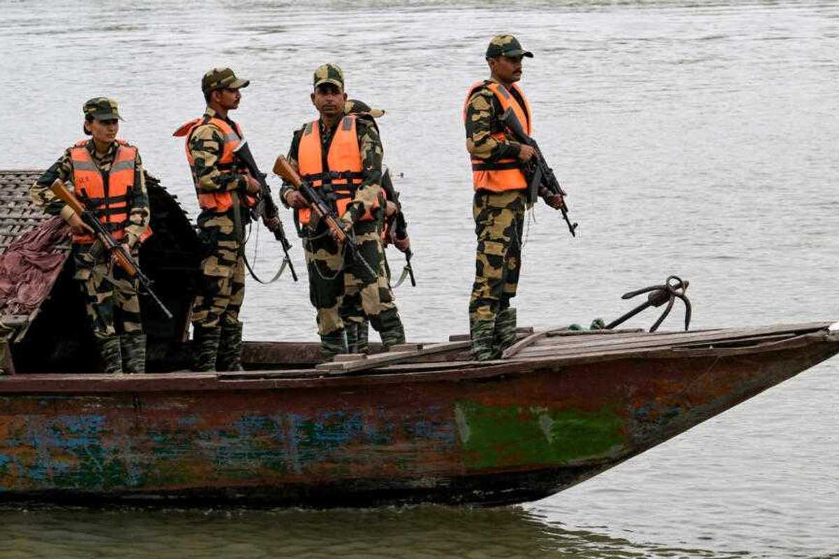 India mulls reptile river guards on Bangladesh border