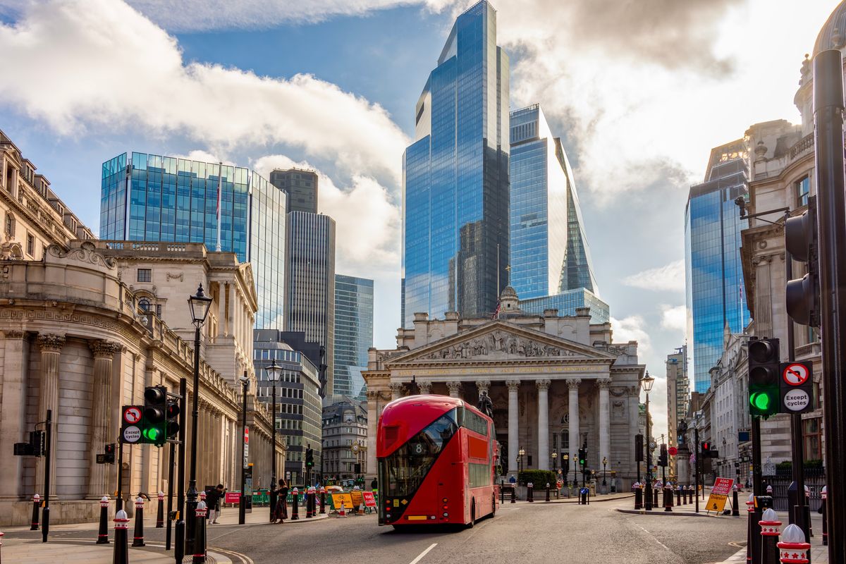 UK stocks rise following Bank of England rate cut
