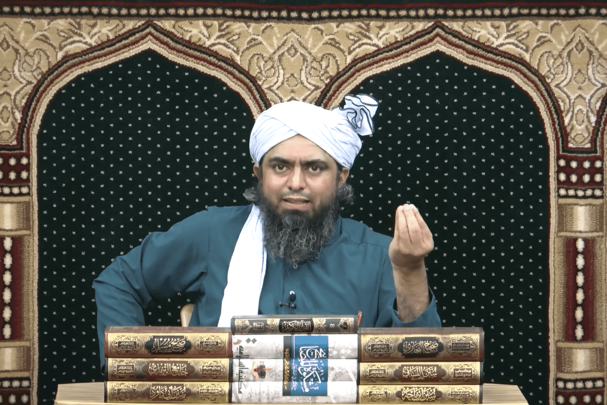 Pakistan’s top religious body urges legal action against detained YouTube preacher
