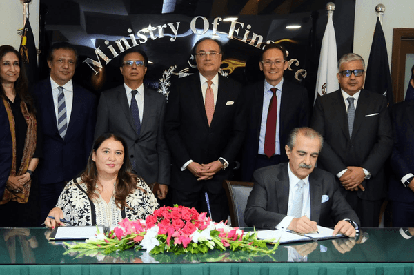Pakistan advances first diversified payment rights financing program