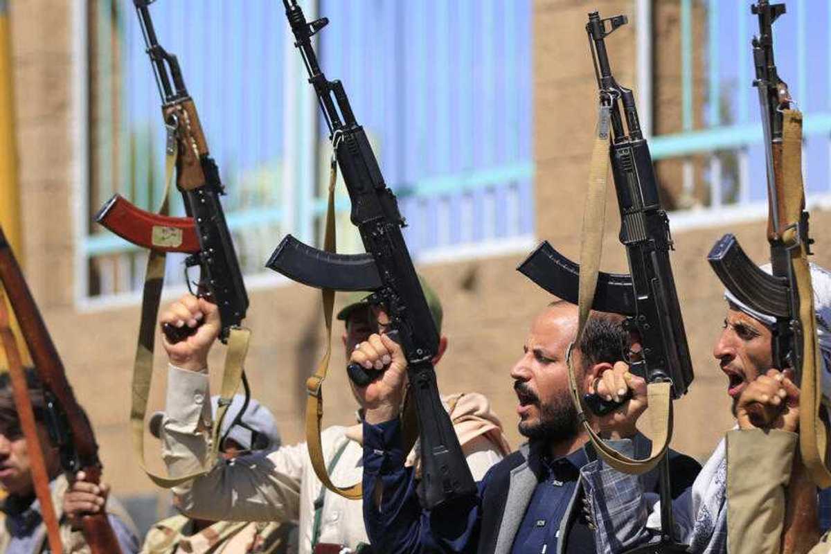 Explosions rock Riyadh as diplomats shelter and schools move children to basements