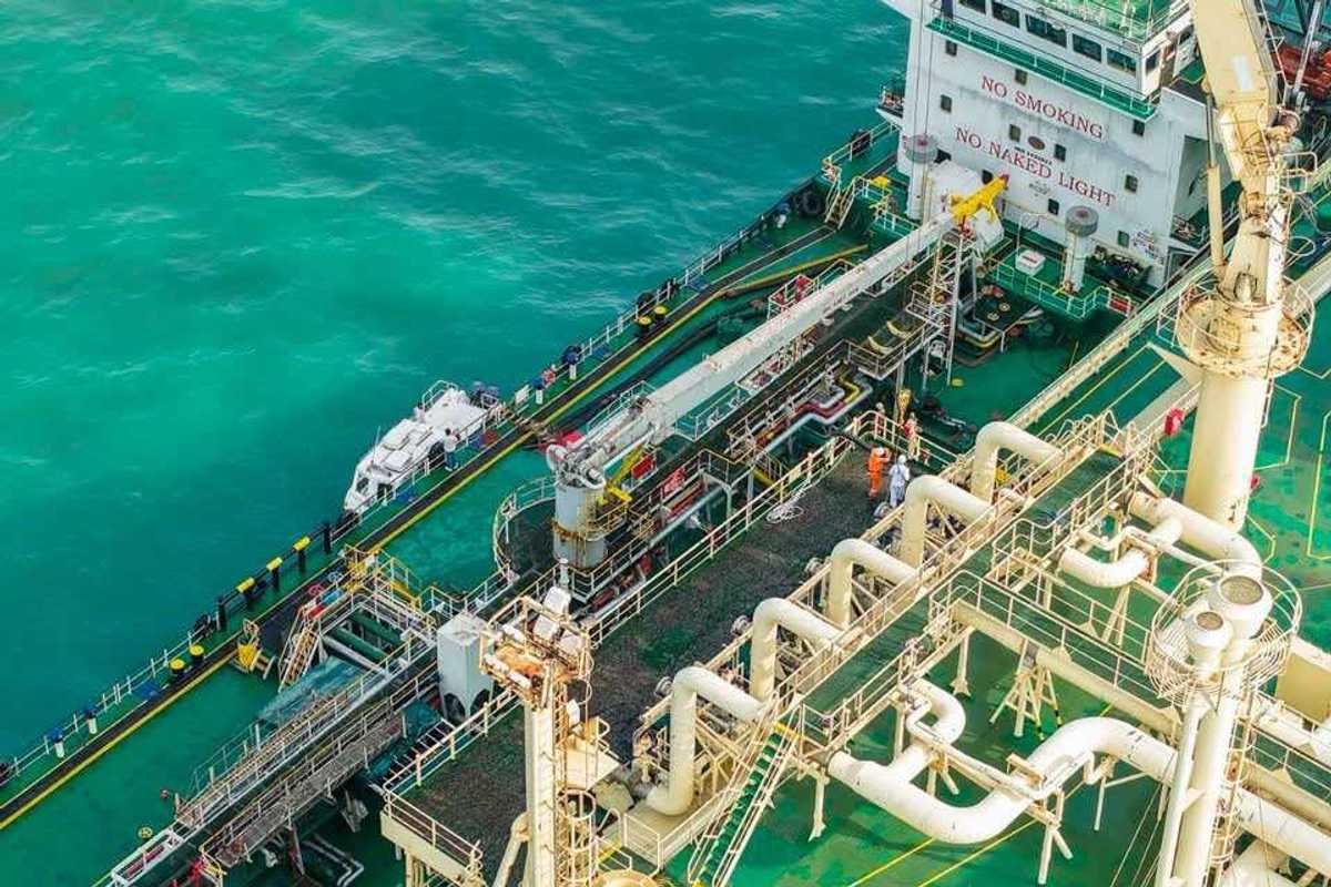 Pakistan completes first marine bunkering operation at Gwadar Port
