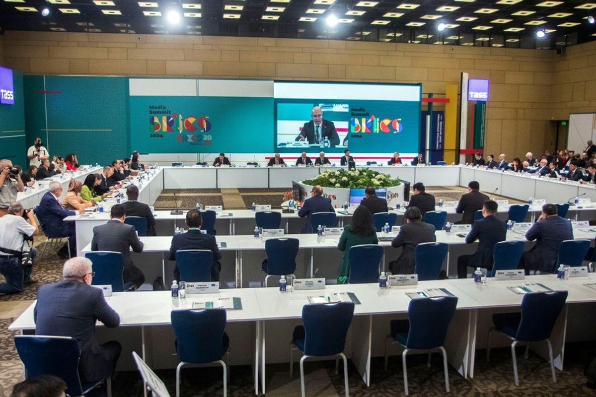 BRICS to outpace G7 in driving global economic growth, IMF reports