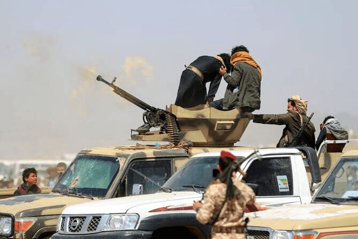 Houthis kill dozens of Saudi-backed Yemeni govt troops