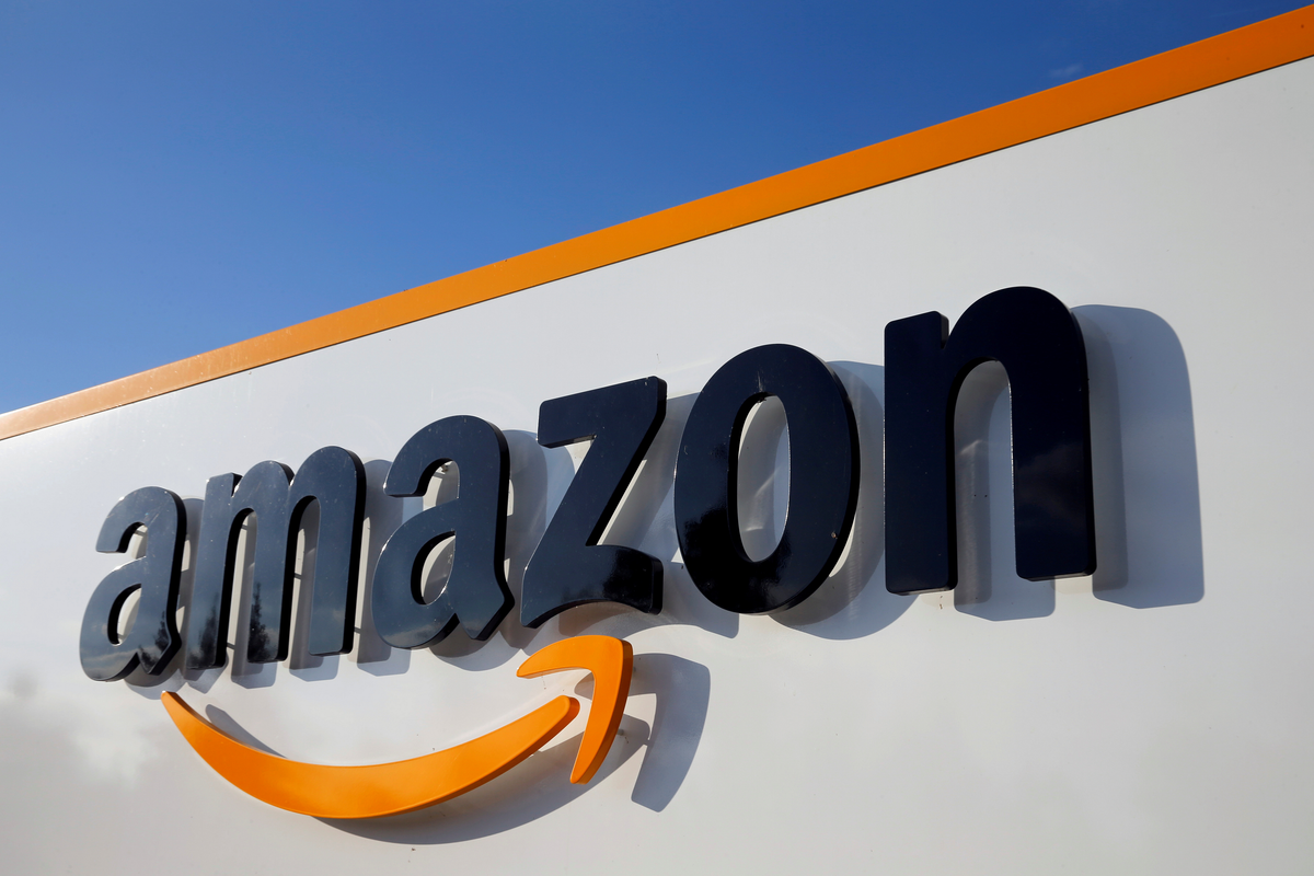 Amazon cuts staff by 14,000