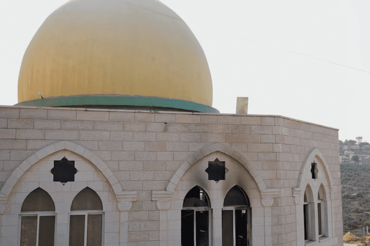 Israeli settlers set fire to mosque in occupied West Bank