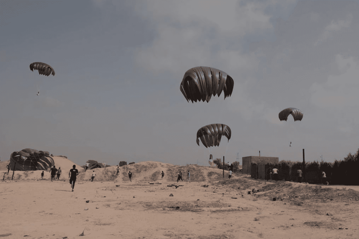 UAE delivers 500 tons of food aid to Gaza in 69th airdrop