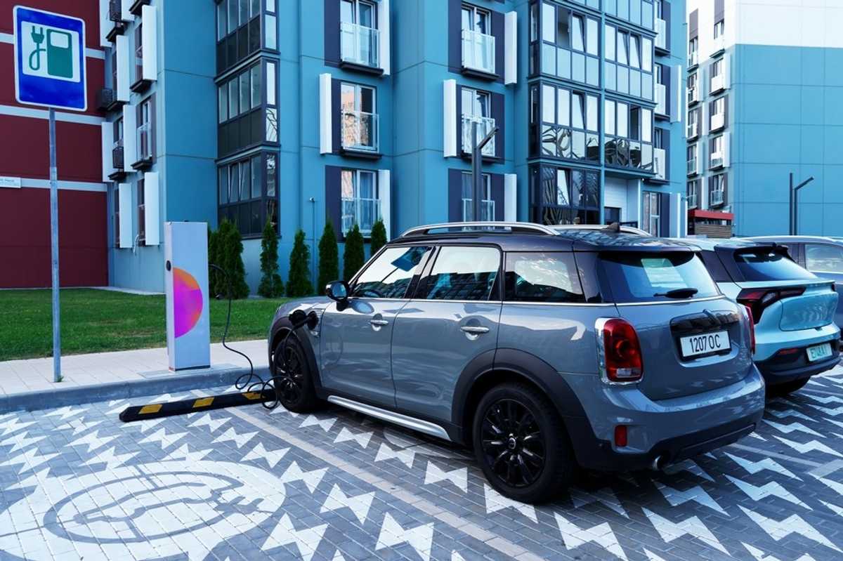 Lucky Motor, China’s GAC Group sign deal for EV rollout in Pakistan