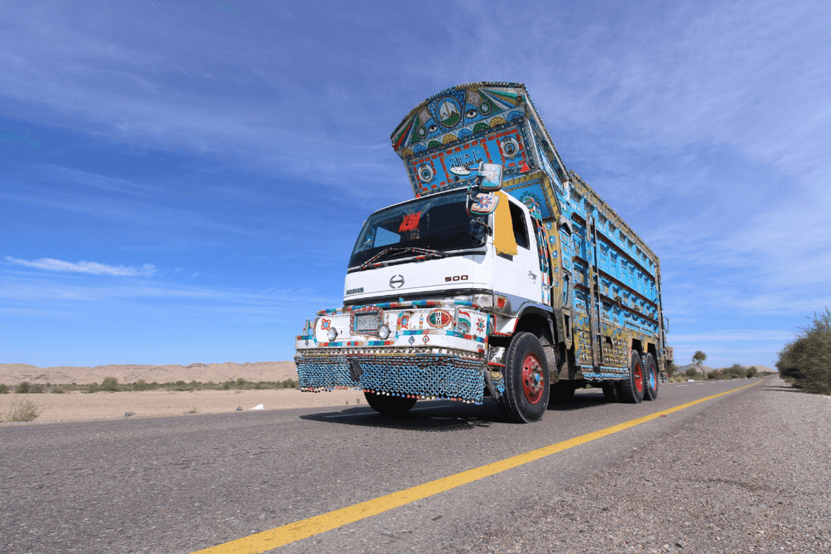 Pakistan government to confiscate vehicles involved in smuggling