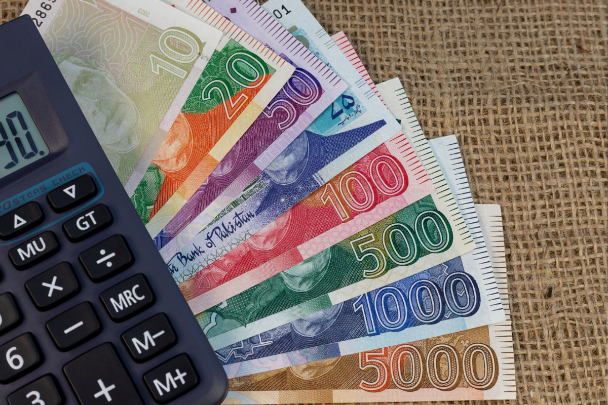 Pakistan's budget deficit in FY25's 9 months at 2.4% of GDP