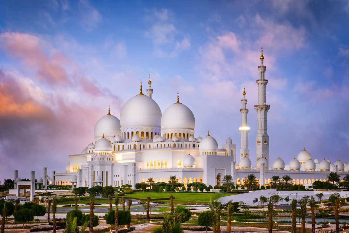 Sheikh Zayed Grand Mosque achieves top global ranking on TripAdvisor