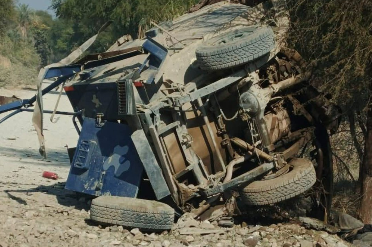 Six police officers killed in bomb attack in northwest Pakistan