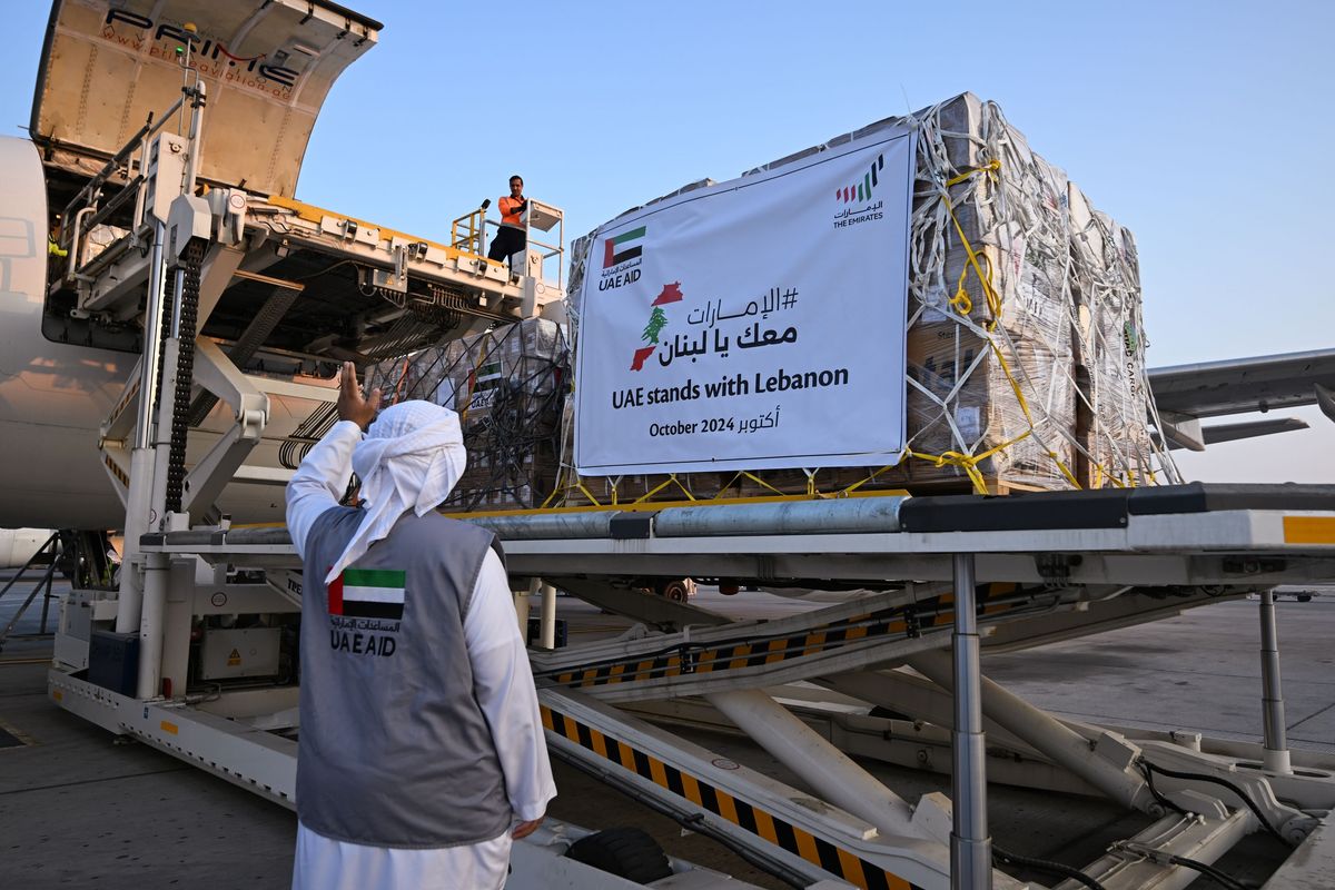 UAE dispatches plane with 40 tonnes of aid to Lebanon