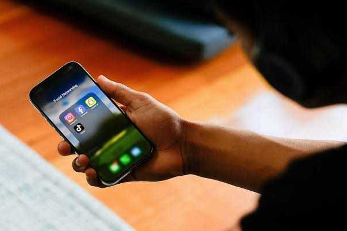 Online insults in UAE can lead to jail, fines of up to Dh500,000