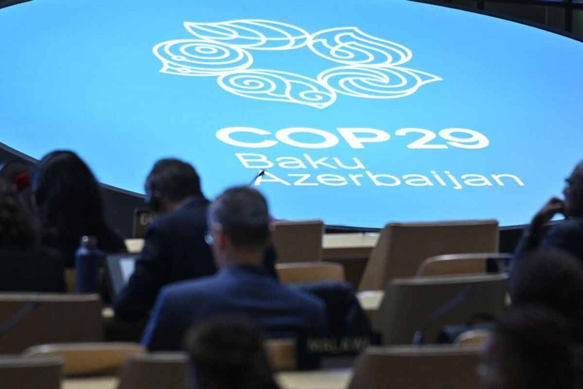 EU raises cash offer to poor nations in deadlocked climate talks