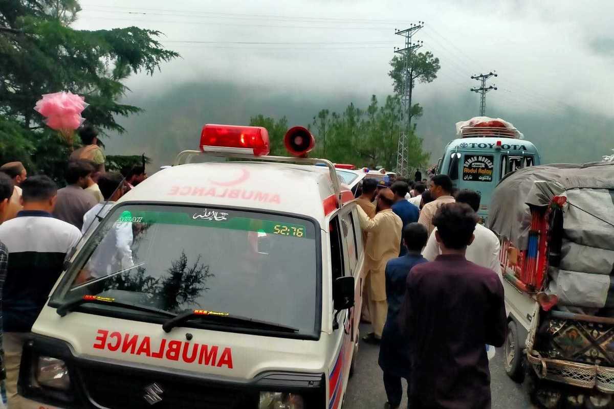 Four tourists killed after vehicle plunges into ravine in northwestern Pakistan