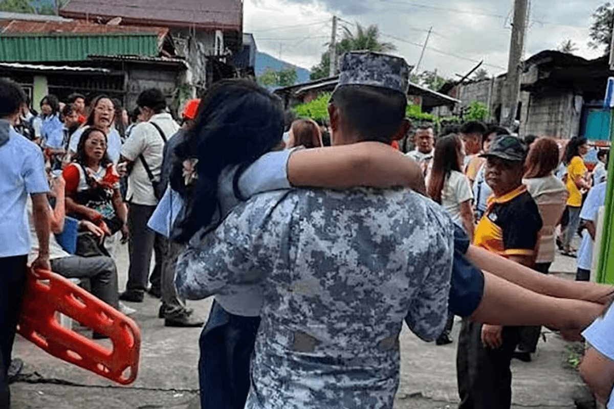 Deadly Philippine quake raises seabed by up to two meters, killing coral