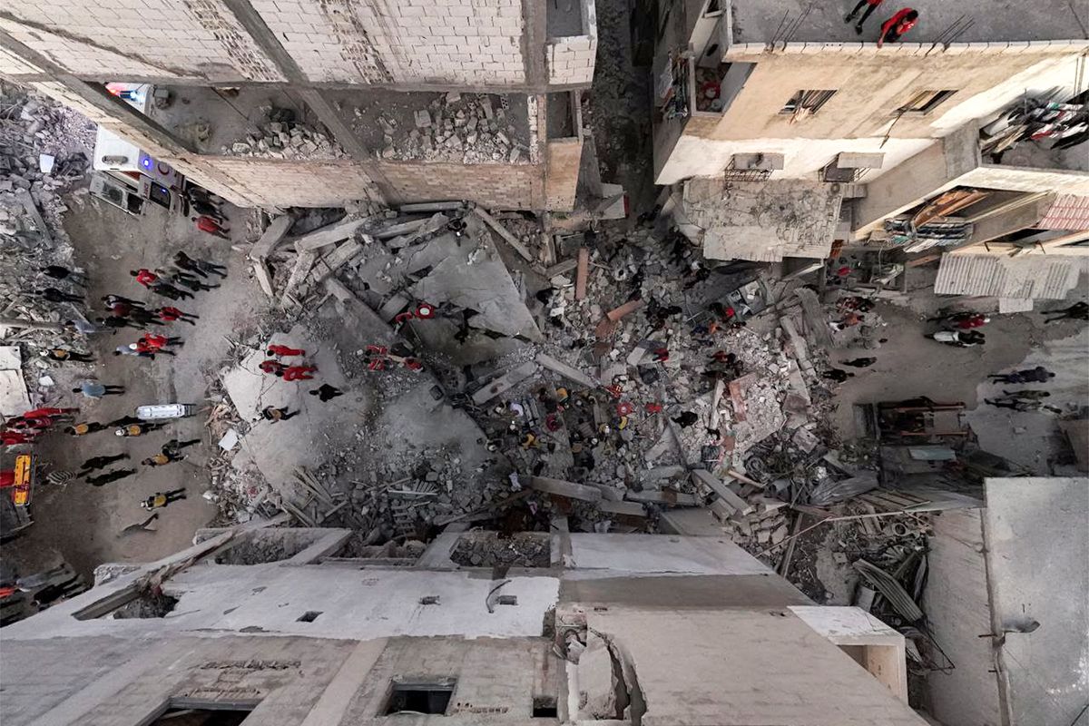 Blast from suspected old bomb in Syria kills 16