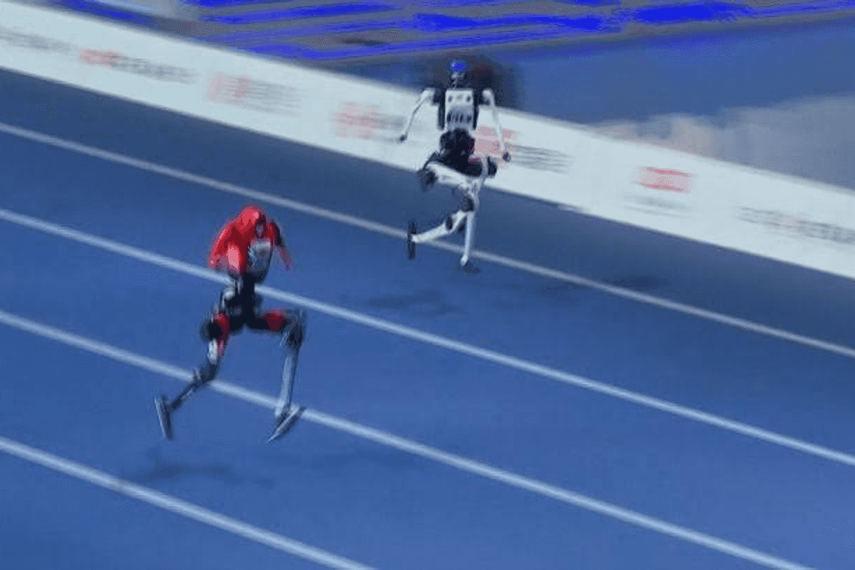 Chinese robot beats Usain Bolt's 100m world record at Beijing games