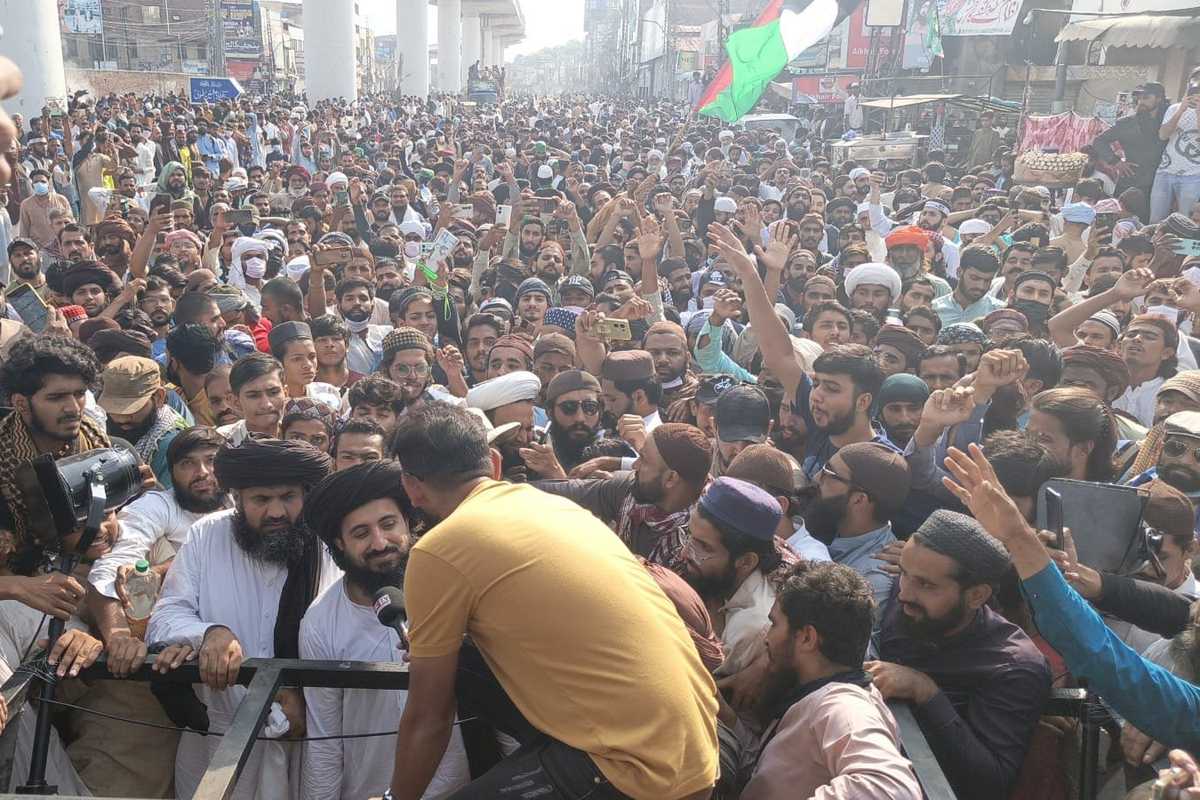 Pakistan cracks down after TLP march turns violent in Lahore