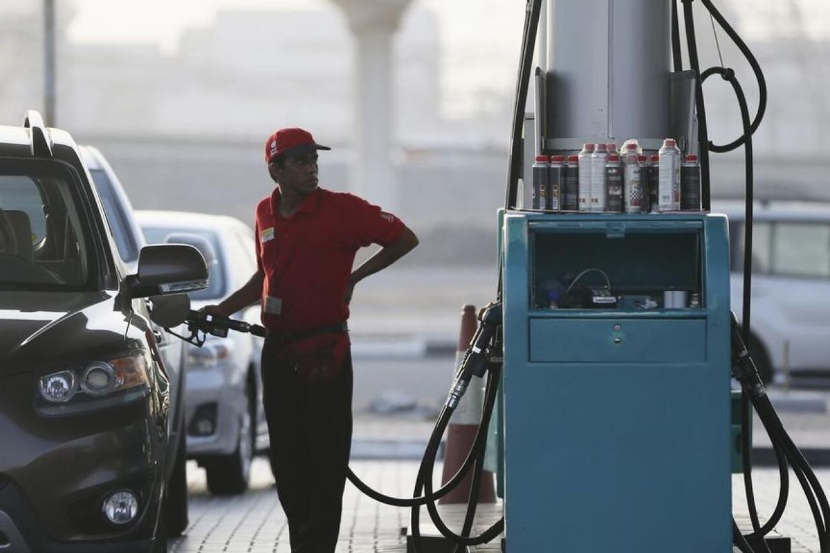Pakistan government keeps fuel prices unchanged for next fortnight