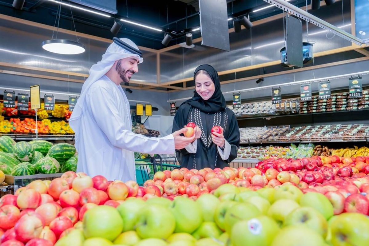 Lulu raises record AED 6.32 billion as it completes IPO