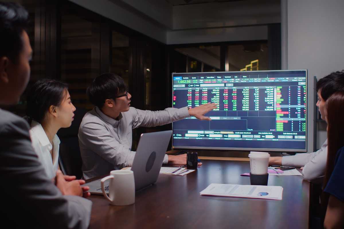 U.S. stocks surge after Trump announces temporary tariff relief