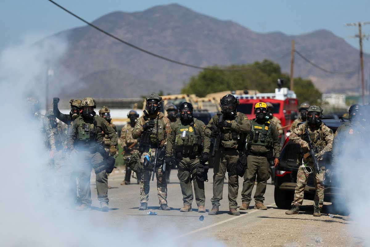 Worker dies after US immigration raid on California farm