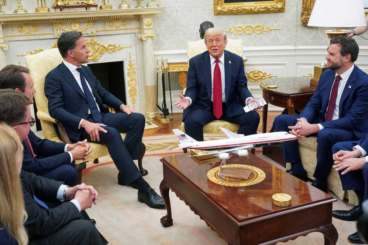 Trump gives Russia 50 days to make Ukraine deal