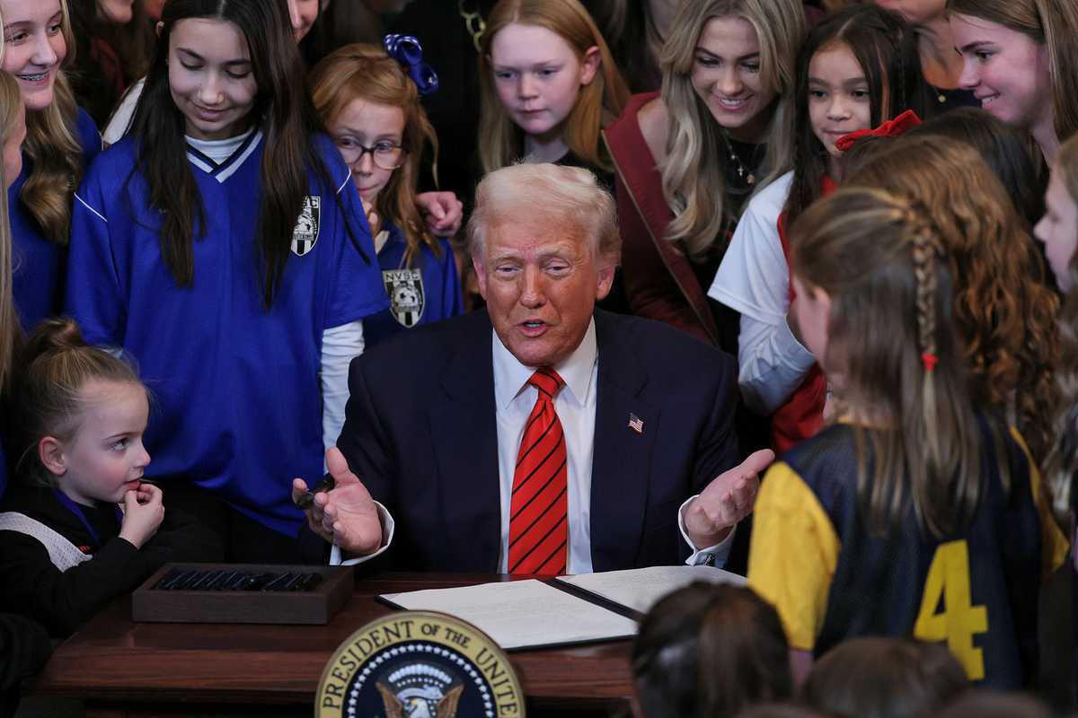 What challenges could Trump's order on transgender sports participation face?