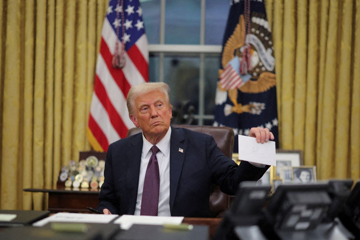 Trump threatens Russia, others with tariffs if Ukraine deal not reached