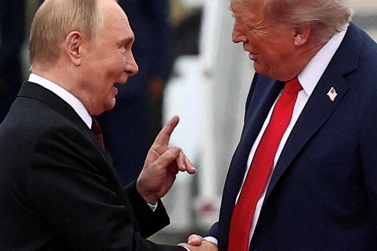 Trump hails Russia deal to release diesel as midterms loom