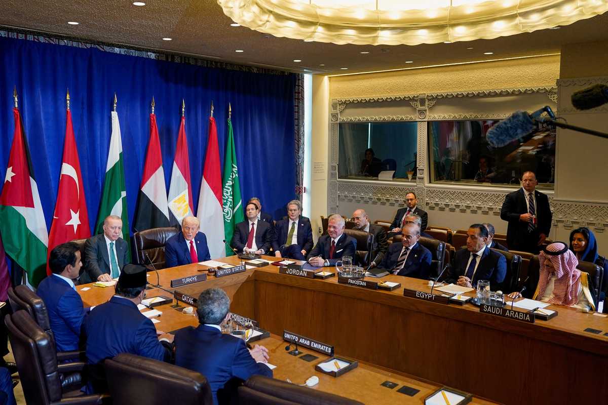 Arab, Muslim leaders press for Gaza truce at summit with Trump