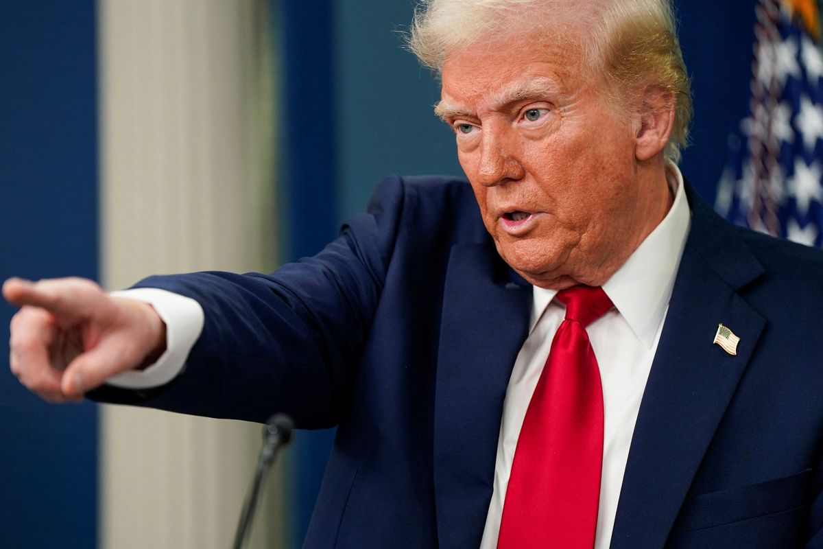 Trump blames 'diversity' for deadly Washington airliner collision