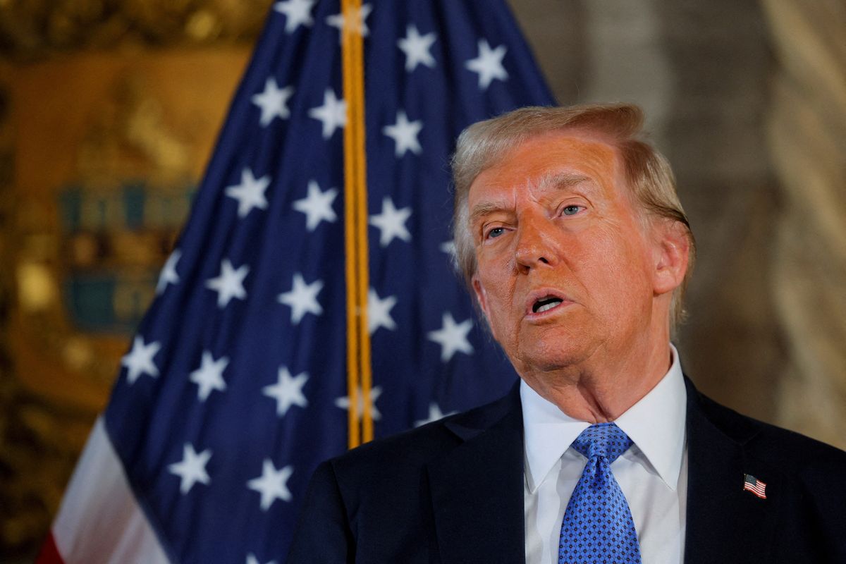 Trump threatens to seize Panama canal over 'ridiculous' fees