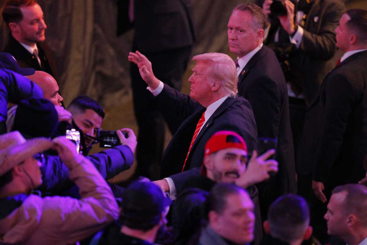 Trump promises harsh immigration limits on inauguration eve