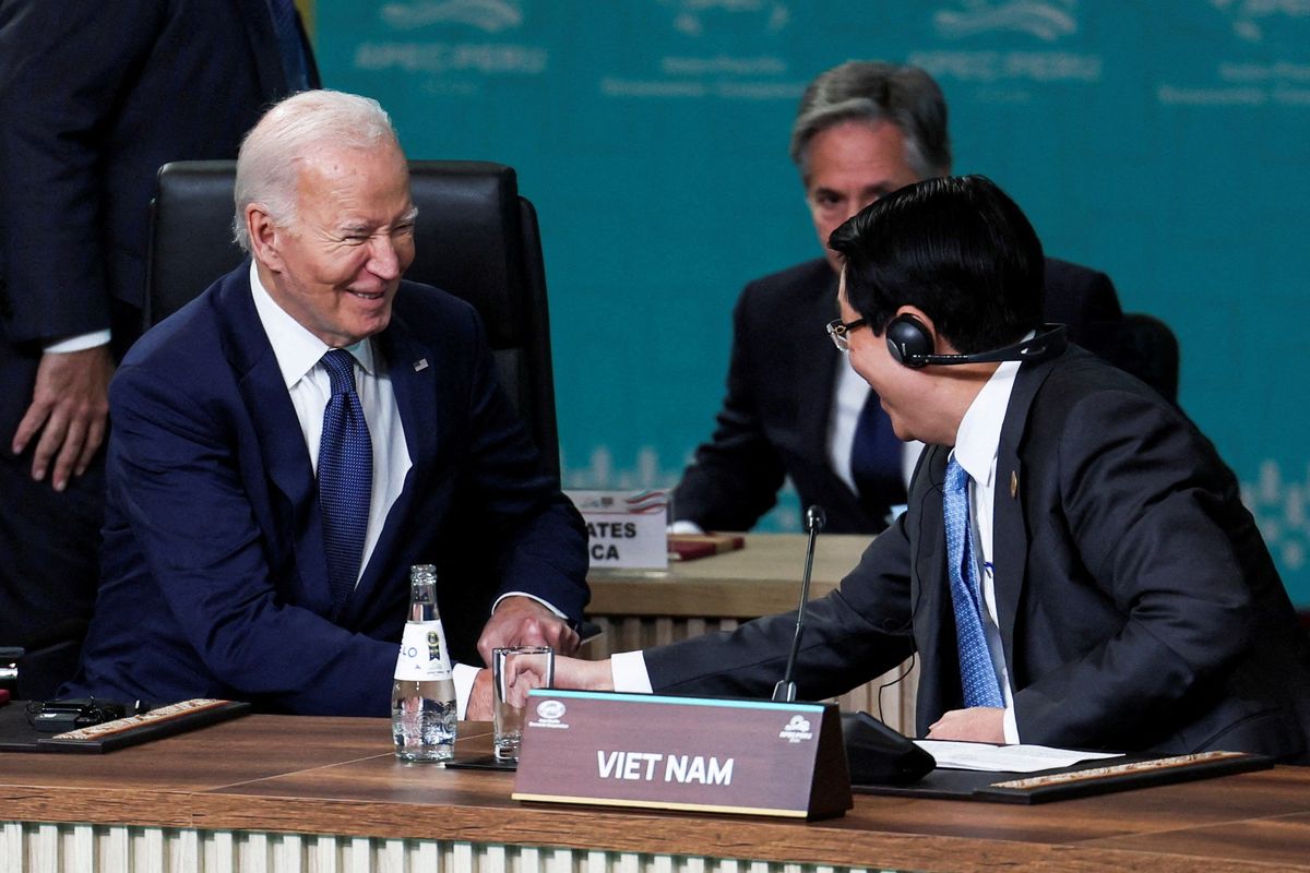 Biden meets South Korea, Japan leaders for pre-Trump huddle on risk