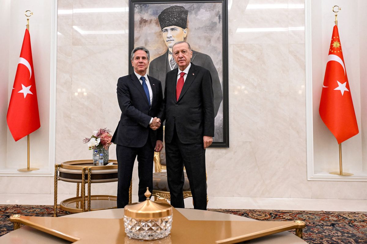 'Imperative' to work against IS in Syria, Blinken tells Turkey