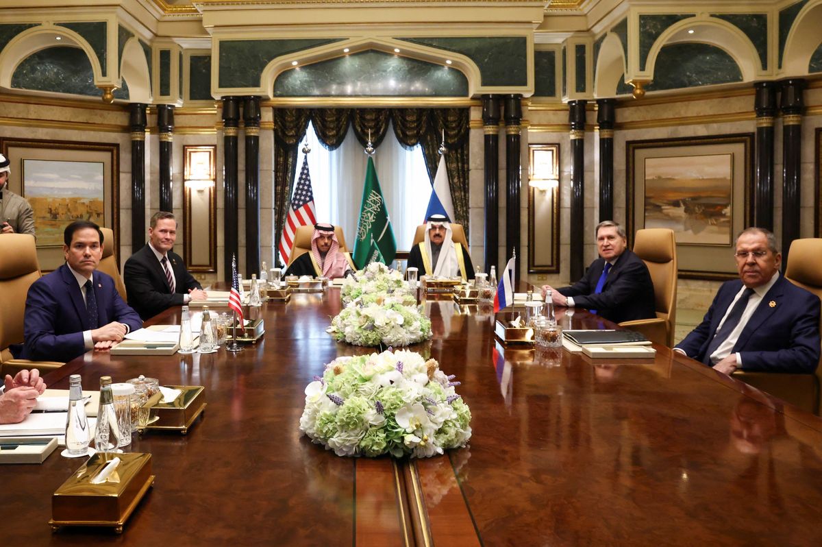 US-Russia talks begin in Saudi Arabia, no seat for Ukraine