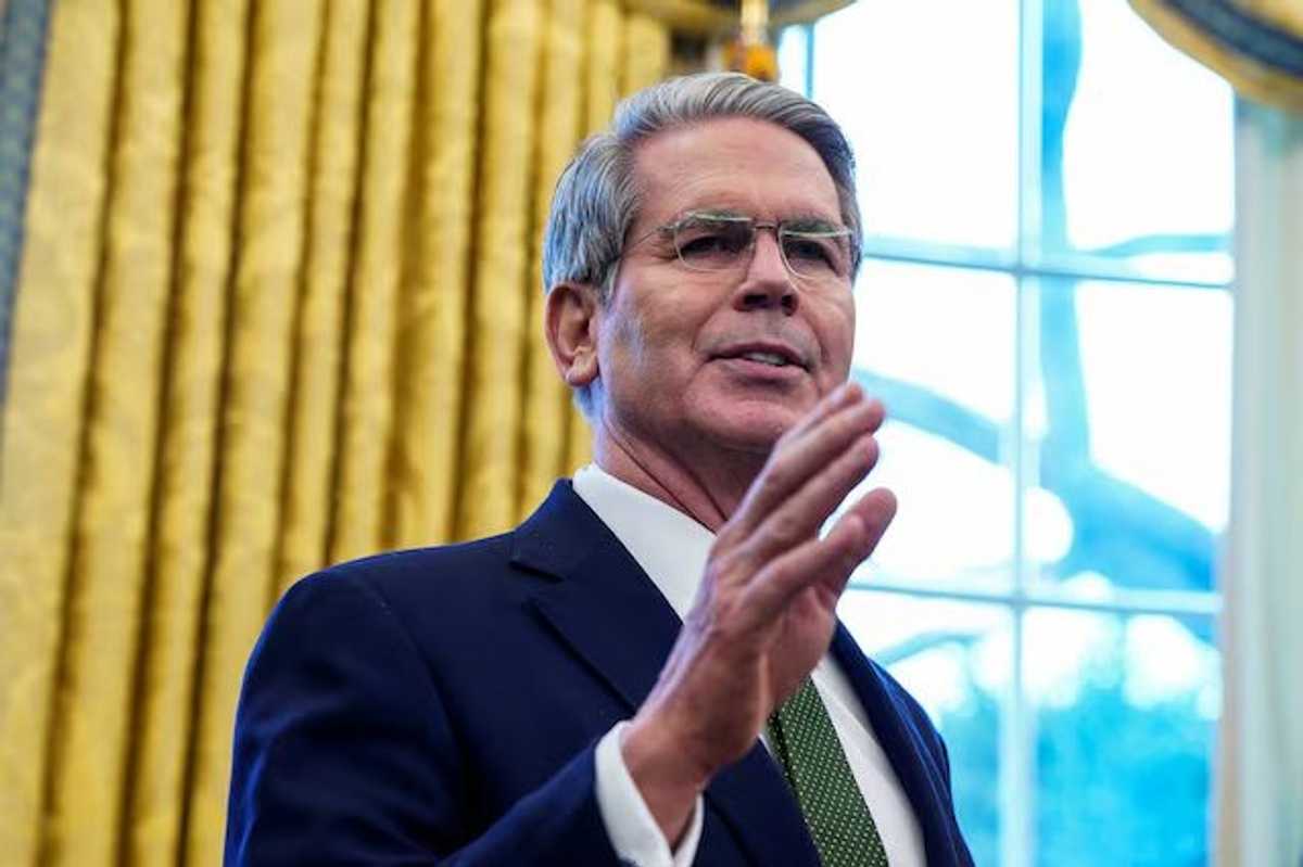 US threatens Iran with 'economic isolation like the world has never seen'