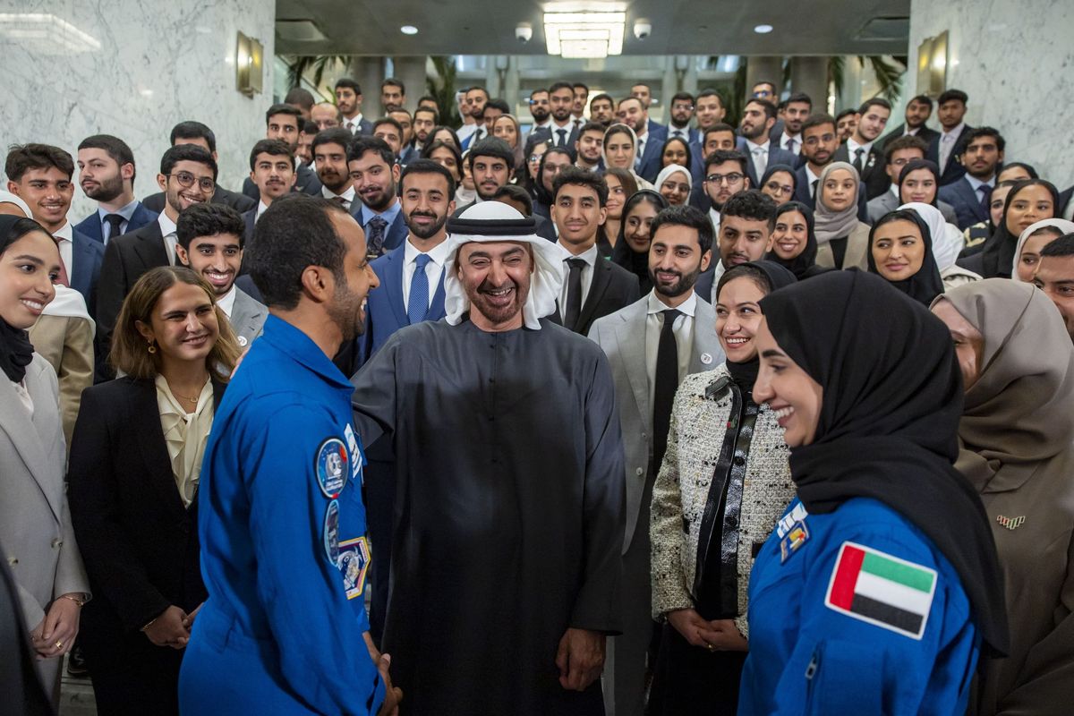 UAE president meets Emirati astronauts, NASA graduates during Washington visit