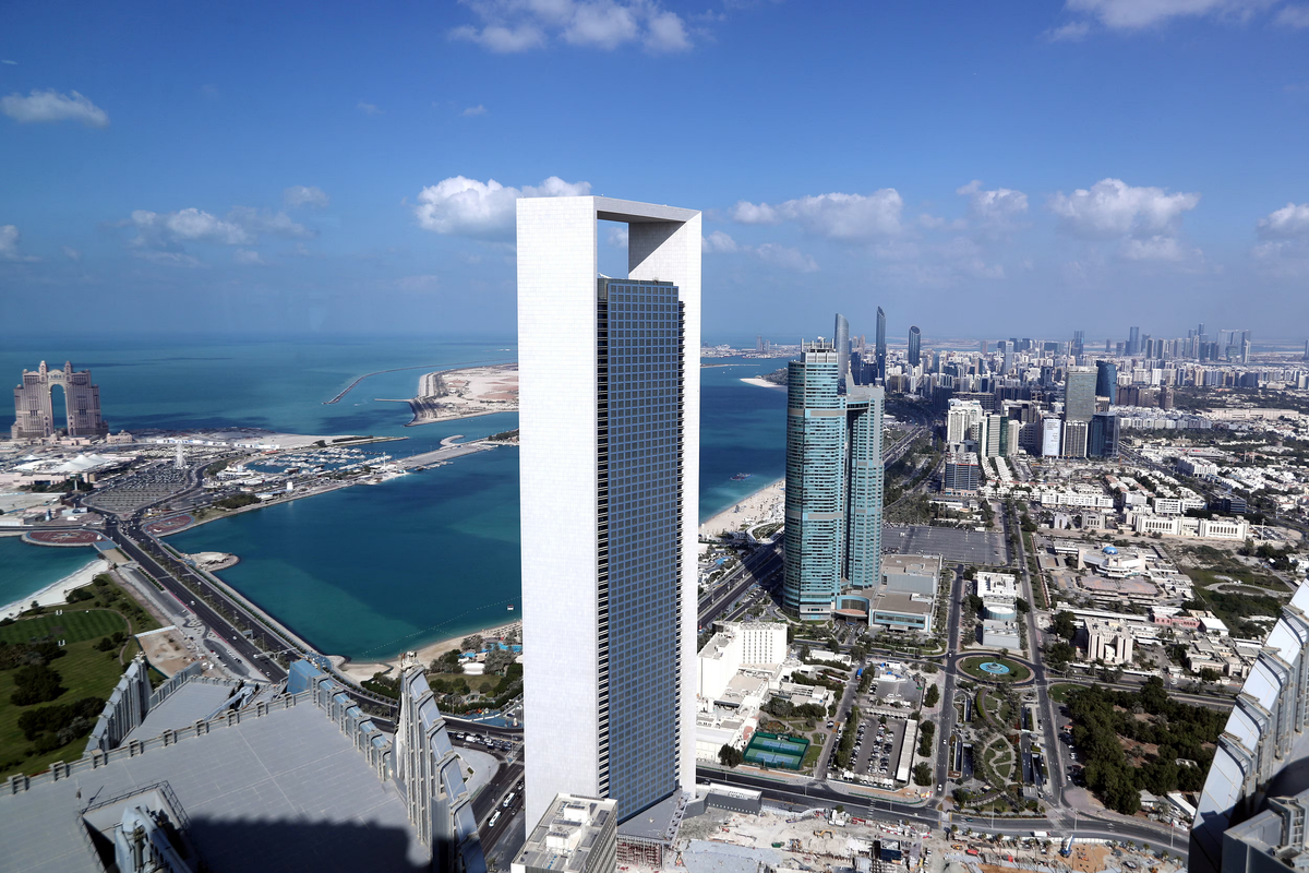 UAE’s non-oil trade surges 24% in first half of 2025, outpacing global growth
