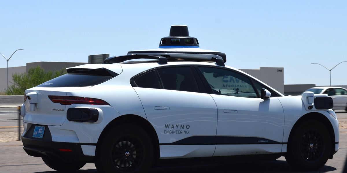 First-ever driverless Uber launched in UAE | Nukta