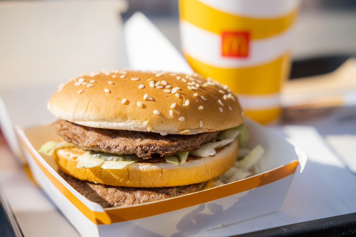 UK bans daytime TV ads for cereals, muffins and burgers