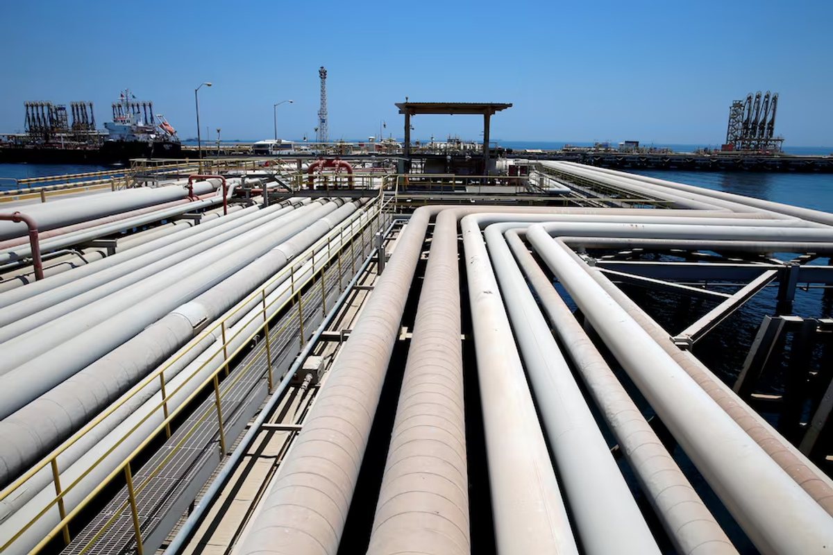 Pakistan plans pipeline shift to cut fuel costs as smuggling drains billions