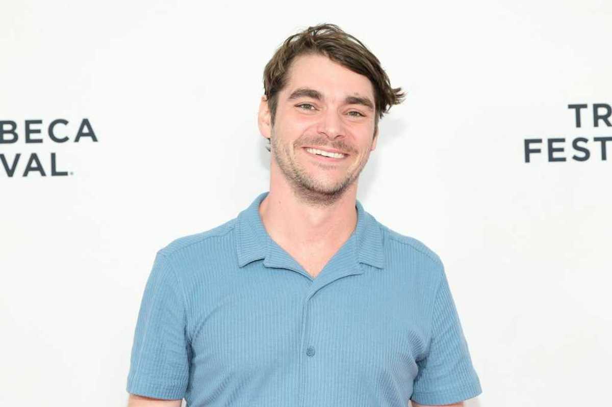 RJ Mitte, 'Breaking Bad' star and disability rights advocate, dies at 34