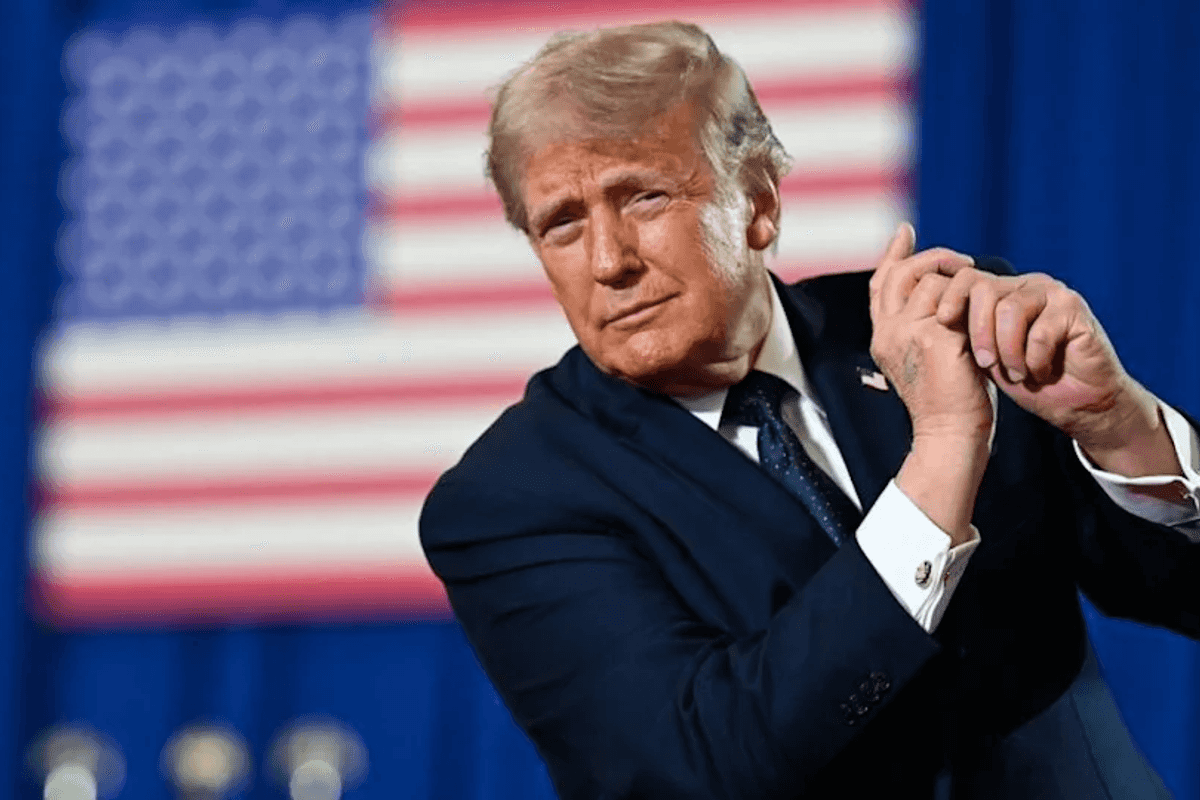White House denies Trump suggested Iran should 'take out' US cities
