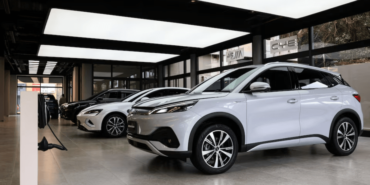 Pakistan Auto Unit Pakistan car sales up 35% in December amid variants galore | Nukta